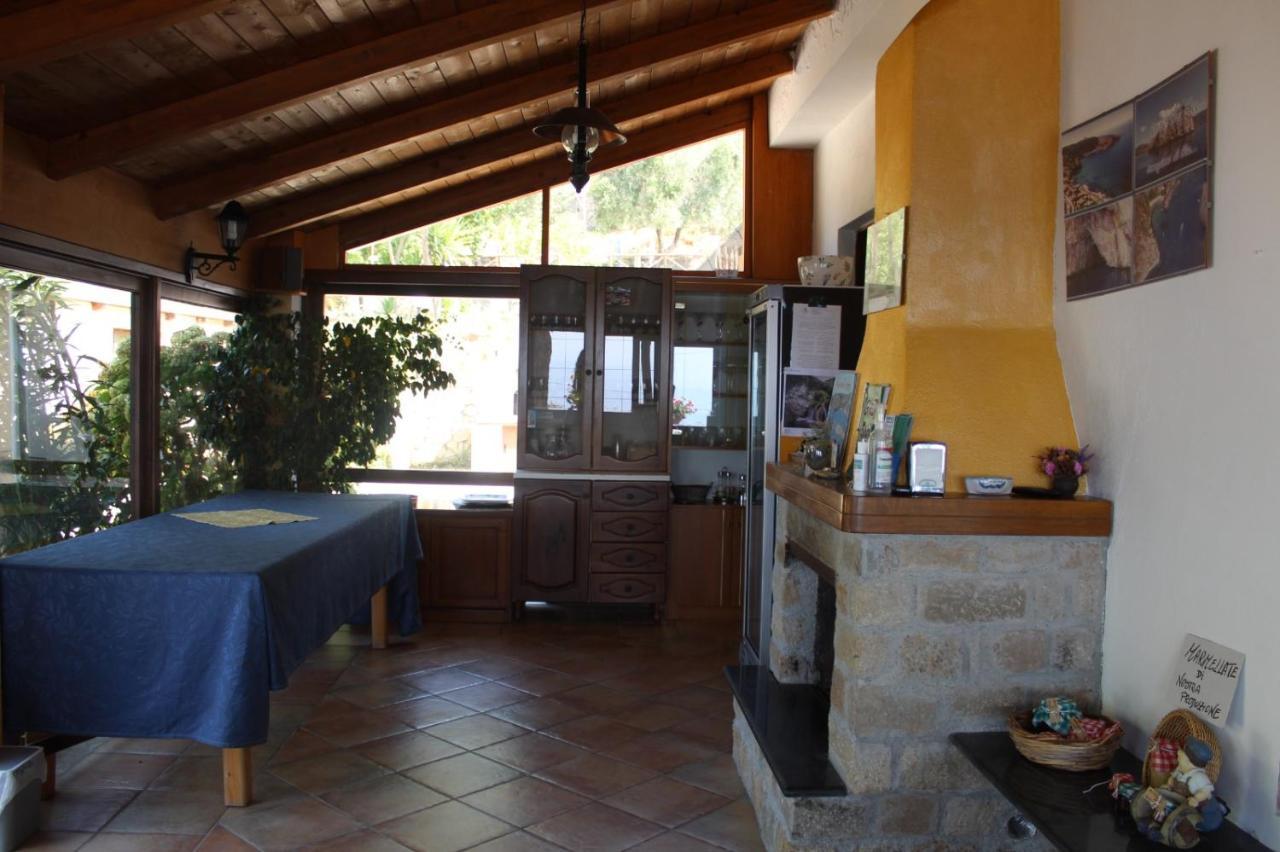 Villa Incanto B&B Каприоли Екстериор снимка