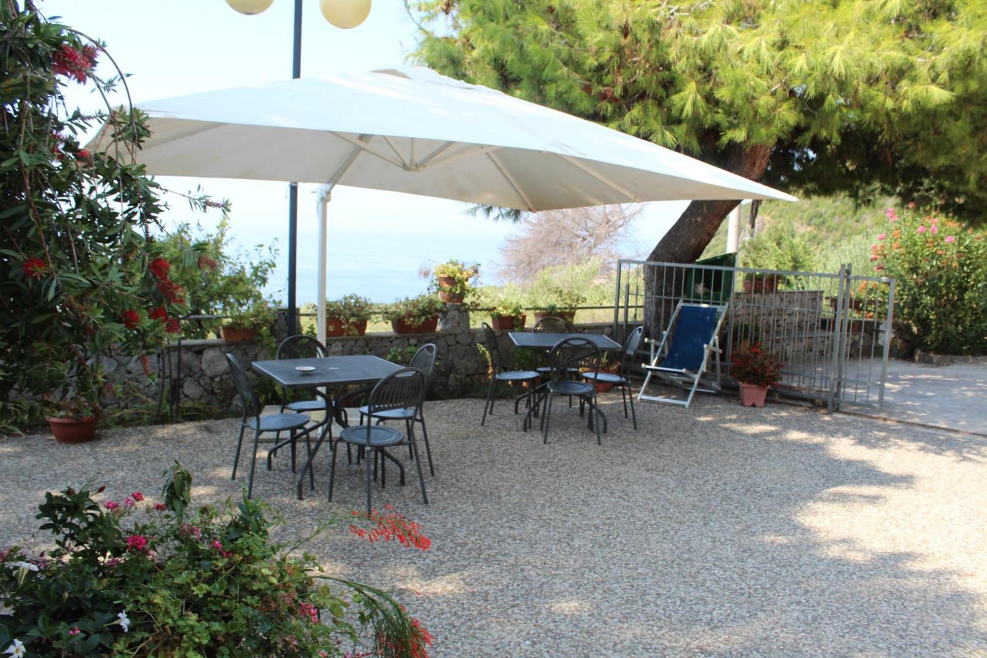 Villa Incanto B&B Каприоли Екстериор снимка