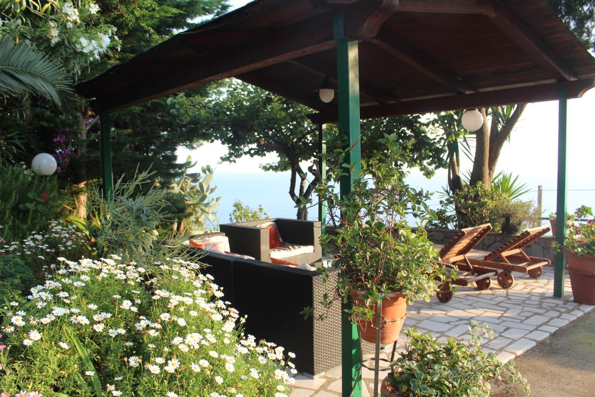 Villa Incanto B&B Каприоли Екстериор снимка